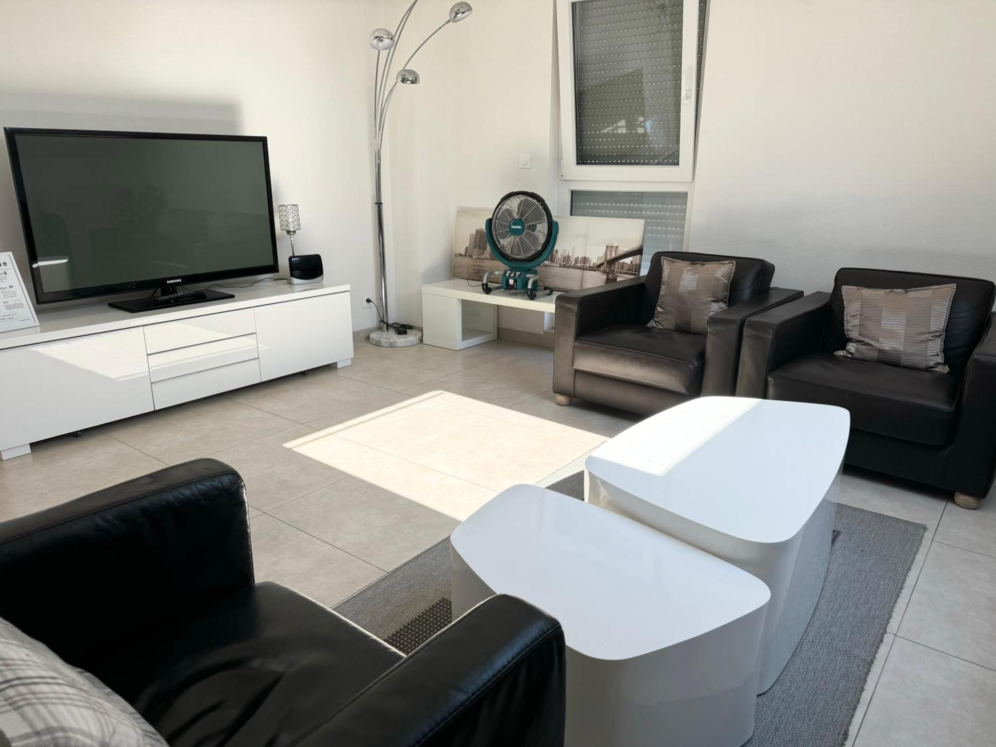 Appartement Bes,, Attique Neuf Avec Confort ヴィッテンハイム エクステリア 写真
