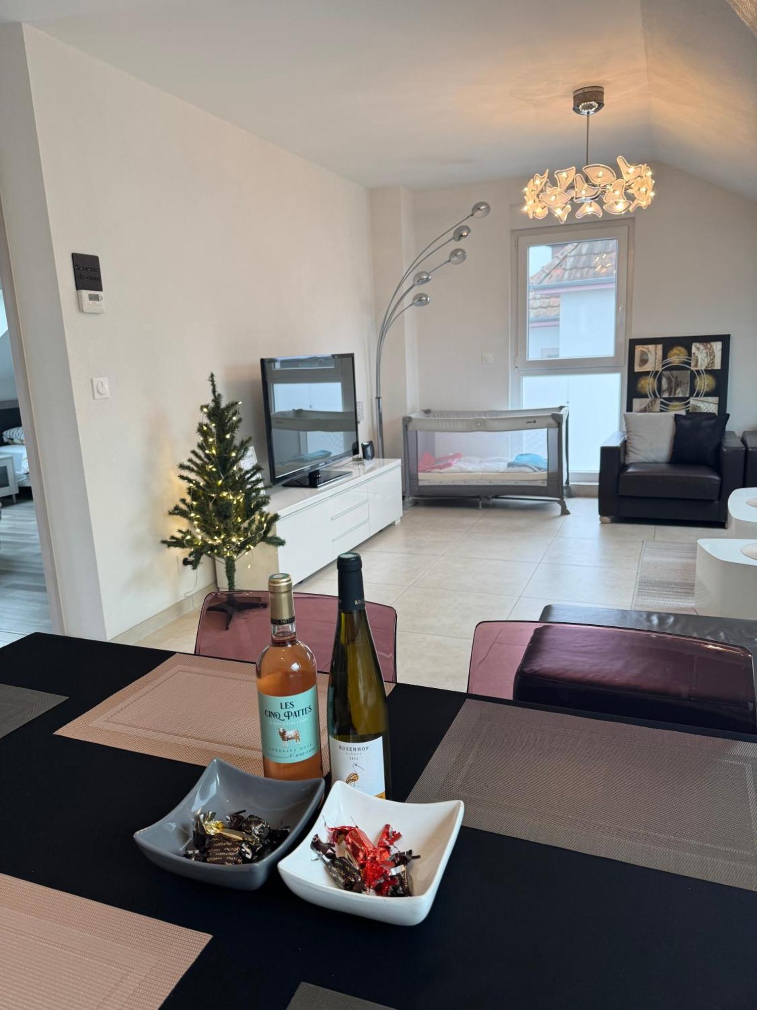 Appartement Bes,, Attique Neuf Avec Confort ヴィッテンハイム エクステリア 写真